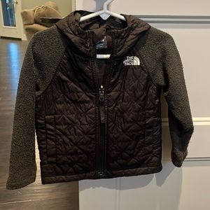 2T Northface boys jacket